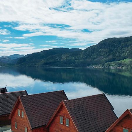Preikestolen Panorama - Seaside Apartments Jørpeland Buitenkant foto